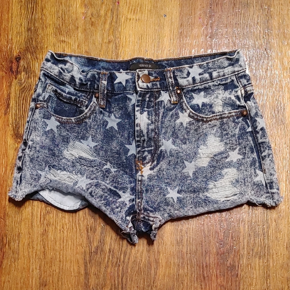 Forever 21 Denim Star-Patterned Women's Shorts size 26- Great For The 4th!